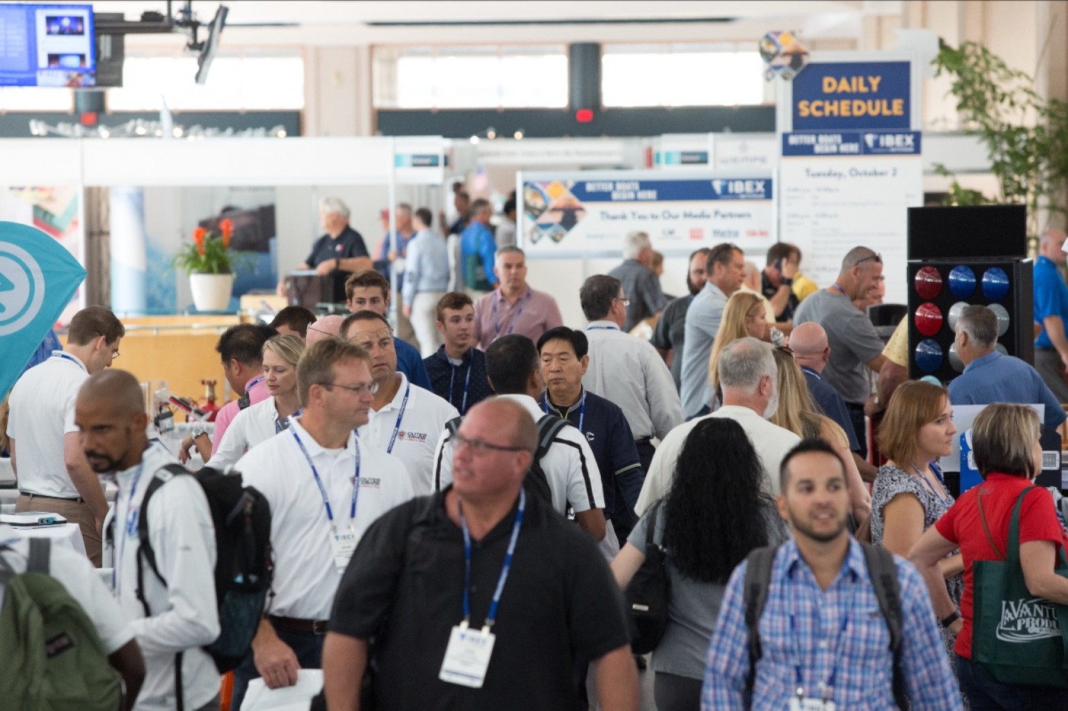 IBEX BOATBUILDERS AND MARINE INDUSTRY PROFESSIONALS TO TAMPA